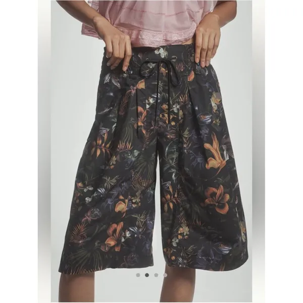 Anthropologie Ruched Poplin Gaucho Pants - Image 2