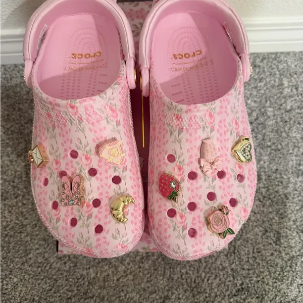 Crocs X LoveShackFancy- Women's Size 9 - Image 3
