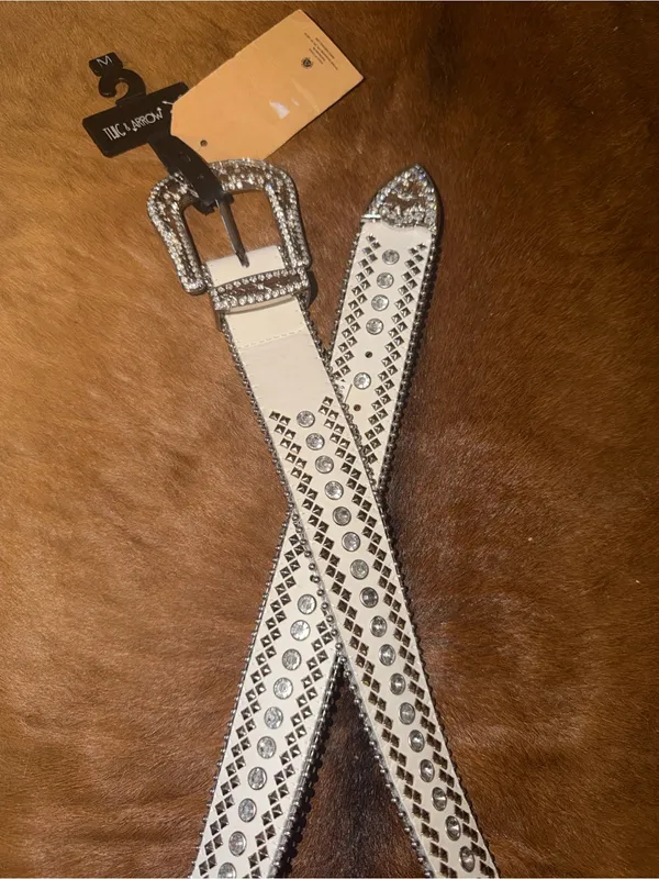 NWT Twig & Arrow Rhinestone Western Belt – Size Medium (Silver/White) - Image 2