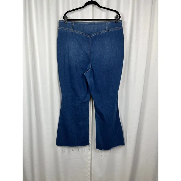 Free People We The Free Curvy Flare Leg Raw Hem Jeans Sz.35 - Image 7