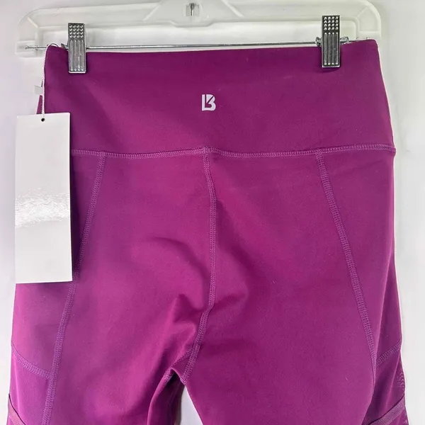 BuffBunny Burgundy Patterned Mesh Side Panel Leggings Size Medium New with tags - Image 5