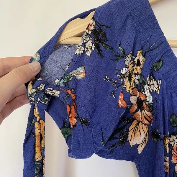 Band of Gypsies Floral Maxi Dress XS Blue Women Off Shoulder Tie Sleeve - Image 5