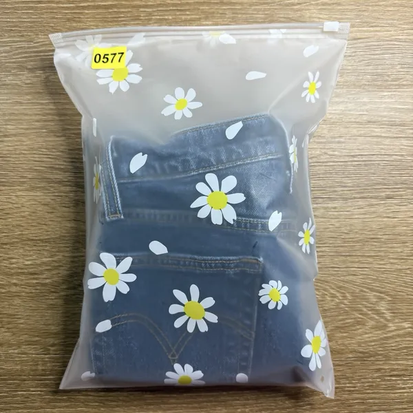 Levi's Premium Wedgie Straight Jeans Womens 23 High Rise Crop Raw Hem Blue 23x26 - Image 13