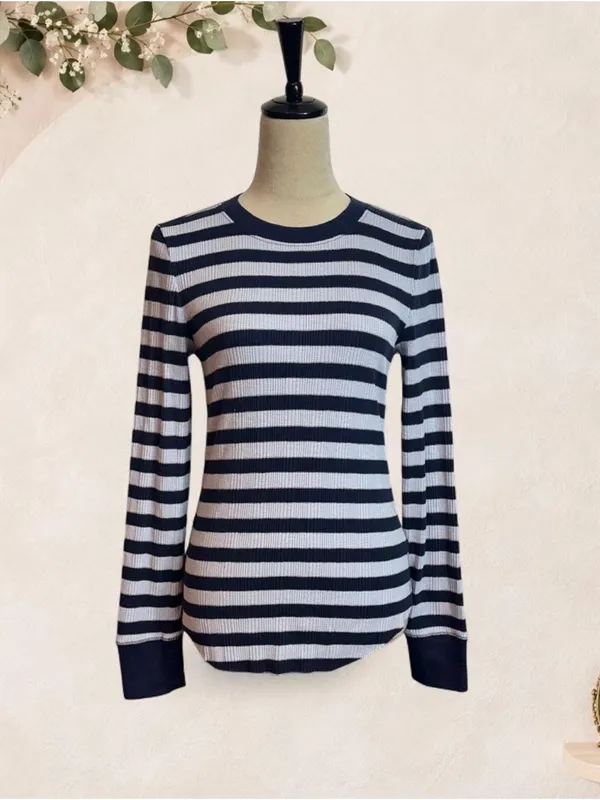 NWT Aerie Navy Striped Ribbed Long-Sleeve Top Size Medium - Image 2