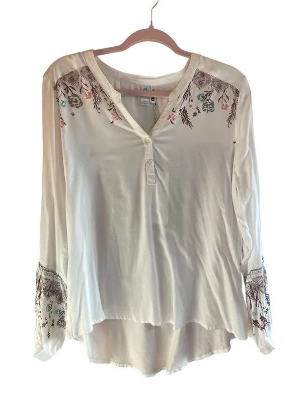 Aventura balloon sleeve Tencel top NWT - Image 2