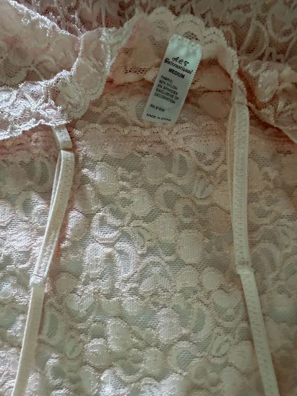 Pink heart lace cami Size M - Image 11