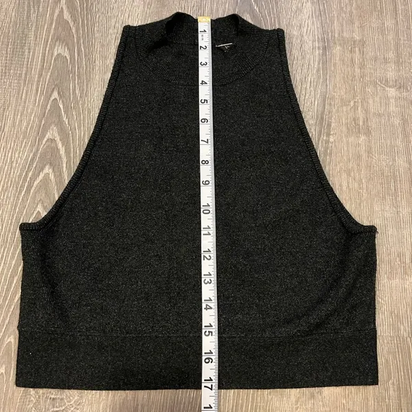 Victoria’s Secret Gray Pullover Sweater Vest Size L - Image 4