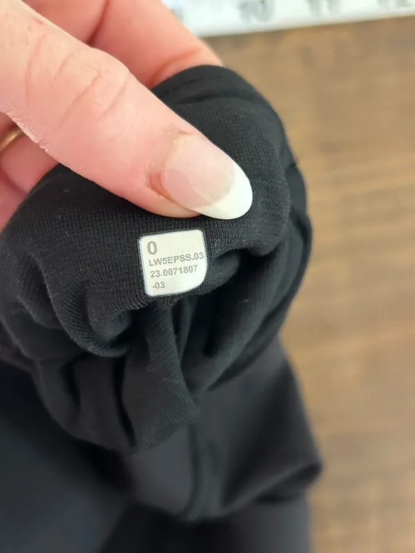 NWOT LULULEMON Wunder Train High Rise Tight with Pockets Black 0 25" inseam - Image 9