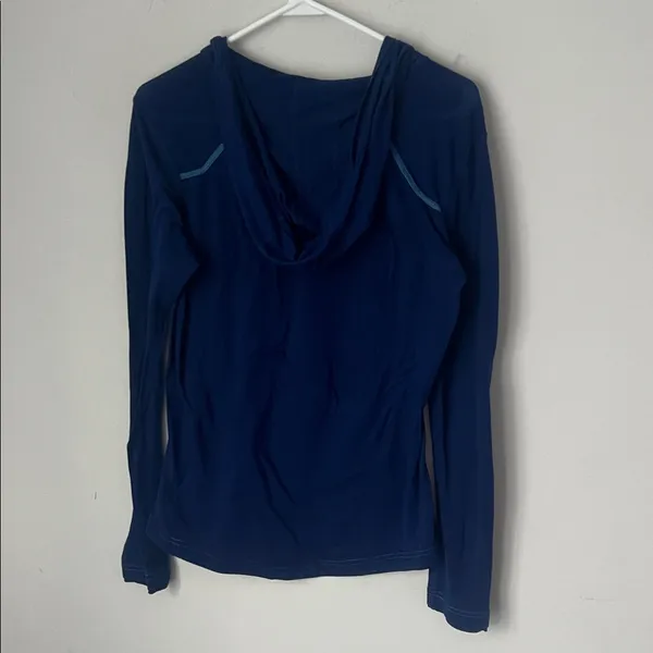 Mountain Hardwear Women’s Blue Long sleeve Hiking Top Size Lg 🔲 - Image 6