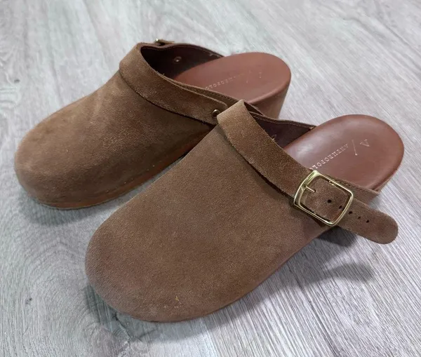 Anthropologie Suede Clog Shoes 36 Tan Brown Fall Autumn - Image 4