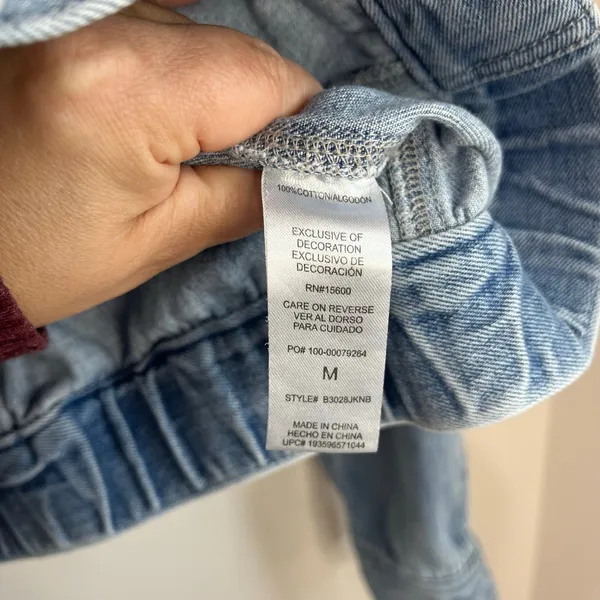 Democracy Denim Jean Jacket‎ Medium 100% Cotton Blue Cropped Classic - Image 8