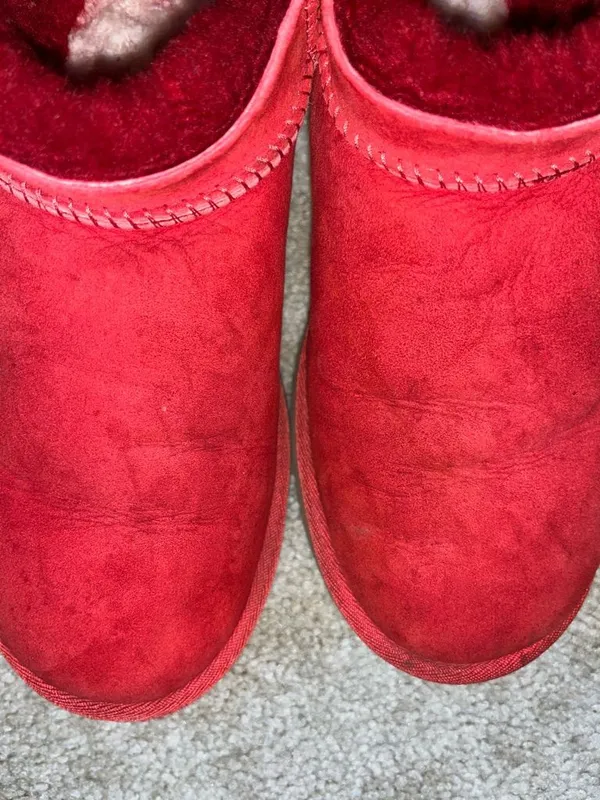UGG Red size 6.5-7 women’s - Image 6