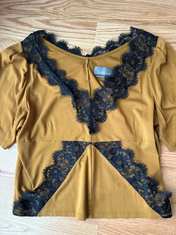 Anthropologie Lace Trim Peplum Top Mustard Black XL Romantic Boho - Image 3