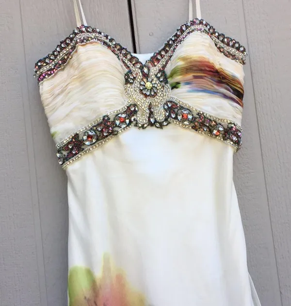 Dave & johnny Floral Sequin prom dress - Image 3