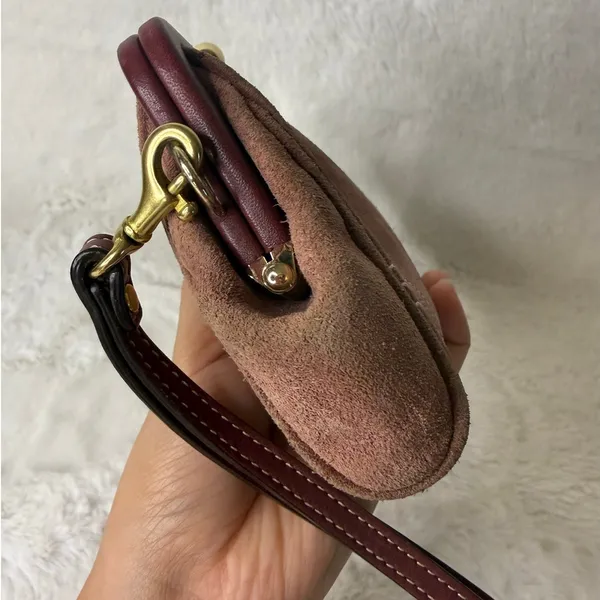 y2k Coach Vintage Plum Kisslock Wristlet - Image 4