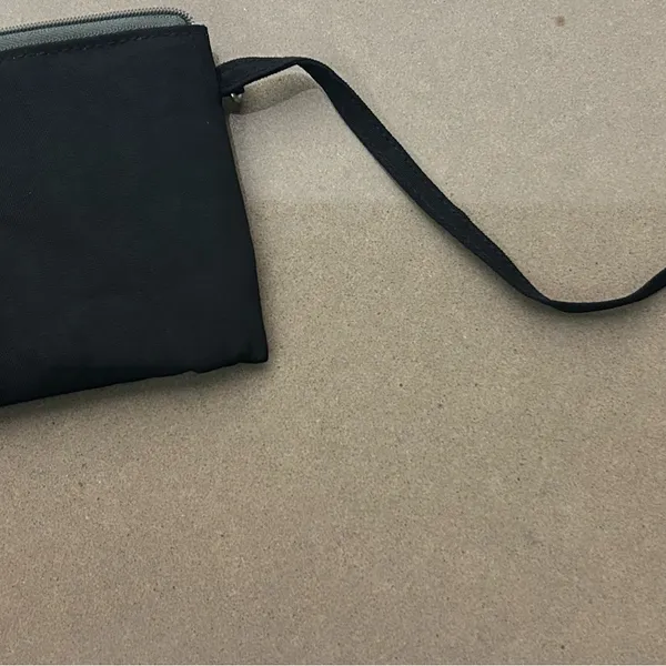 Baggallini Black Pouch with Silver Hardware very clean/like new - Image 3