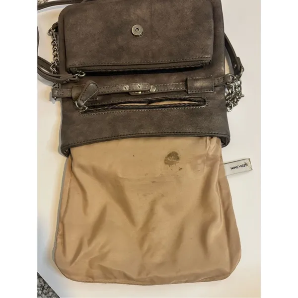 Nine West Silver Gray Fold-Over Crossbody Bag with Silver Chain Strap - Image 11