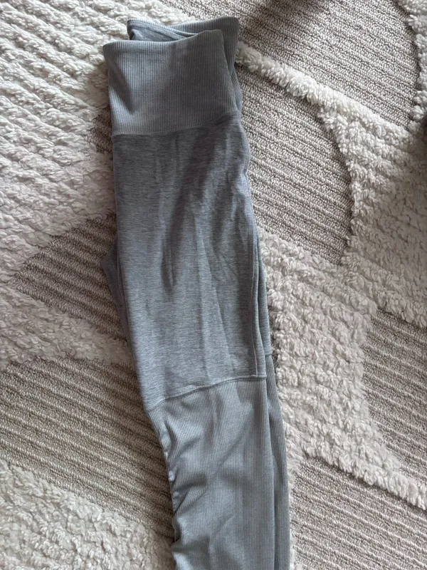 Alo Leggings Yoga - Image 6