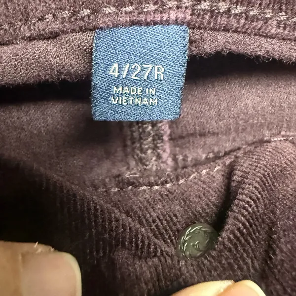 Universal Threads Rich Burgundy Corduroy Pants size 4 - Image 6