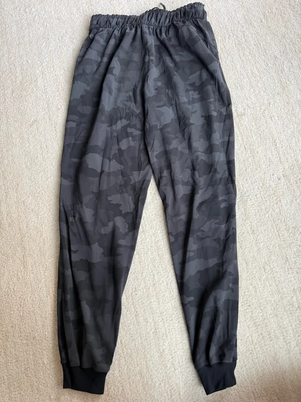 Lululemon Joggers Camo - Image 2