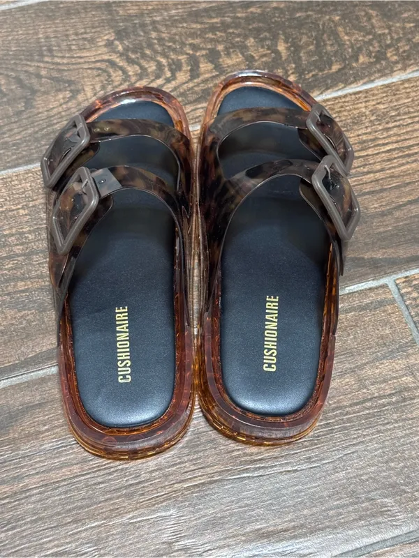 CUSHIONAIRE Pool Jelly Slide Sandals - Image 12