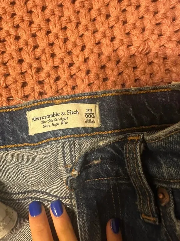 Abercrombie 90s Straight Ultra High-Rise Jeans - Image 3