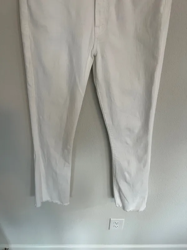 Mother The Hustler Ankle Fray White Jeans Size 26 - Image 5
