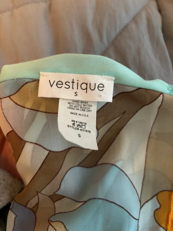 Vestique Boutique Top - Image 3