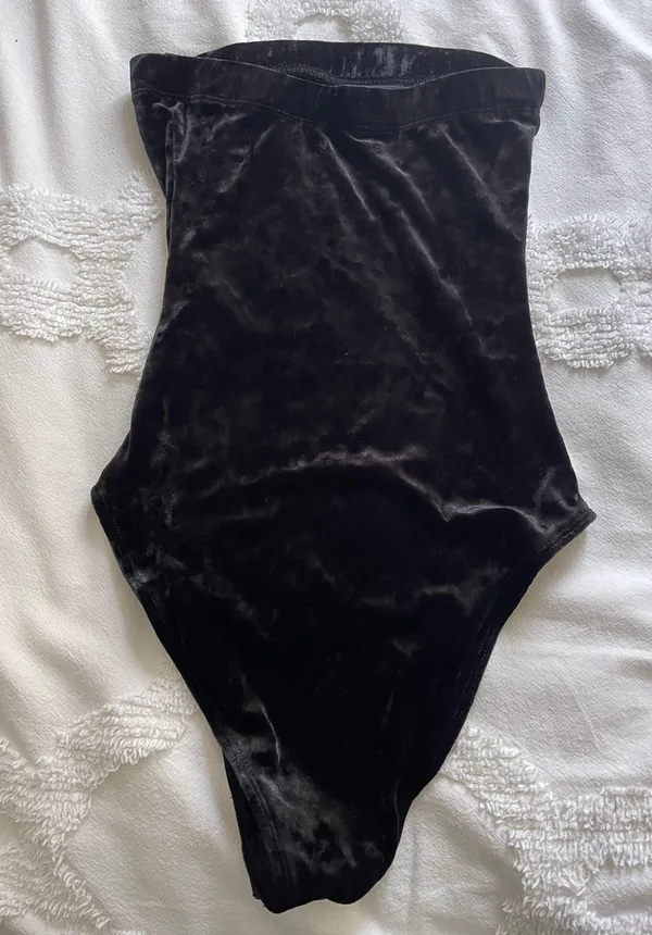 Urban Outfitters Black Velvet Bodysuit - Image 3