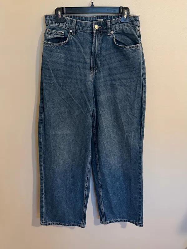 H&M Divided High Waist Wide Leg Ankle Jeans - 6 - Image 4