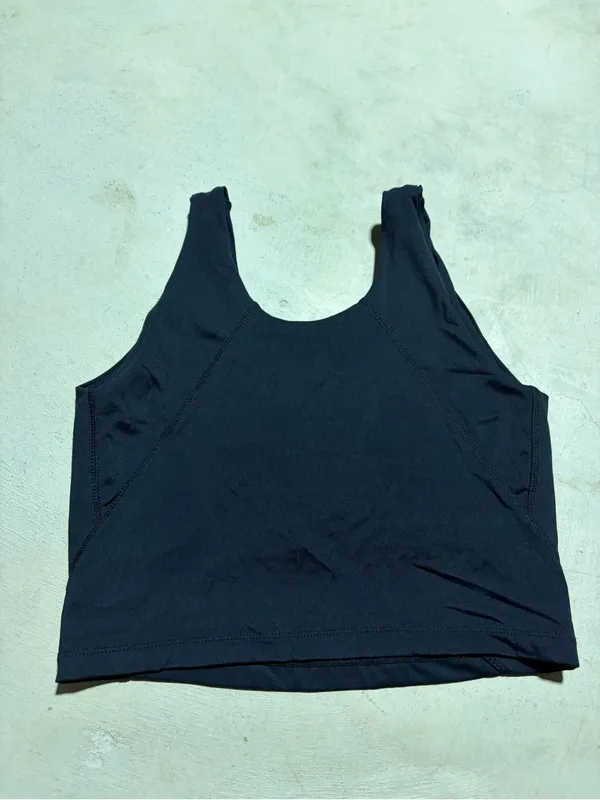 We wander Black Women's sports bra tank top small - Image 6