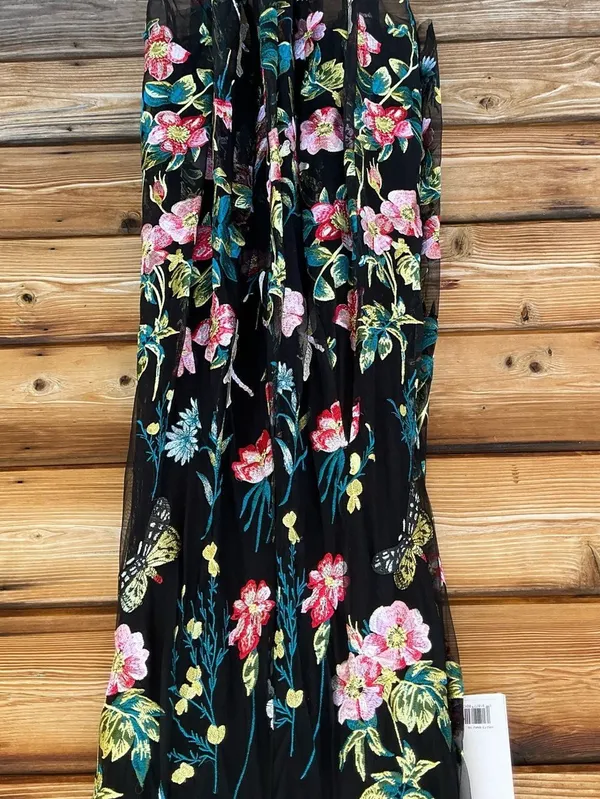 NWT Mac Duggal Embroidered Floral Plunge Neck Trumpet Gown Black Multi Size 10 - Image 15