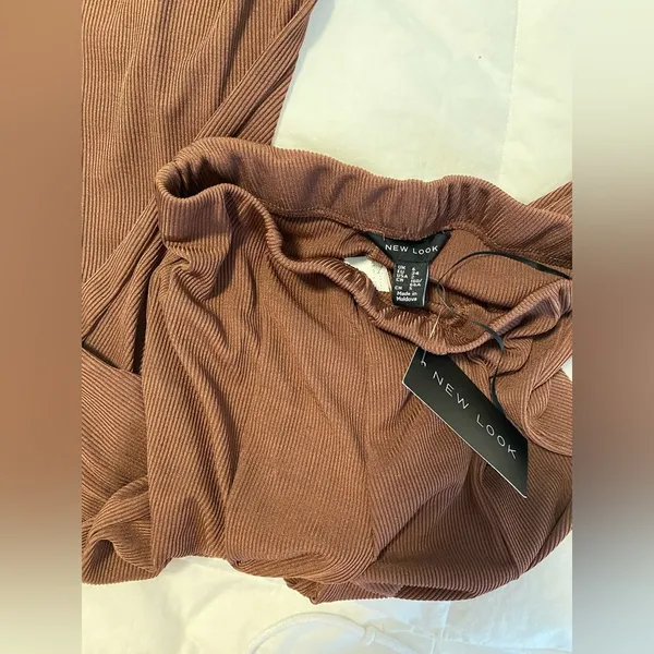 NWT ASOS New Look ribbed split front flare pants in brown - Image 8