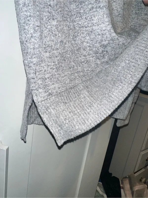 NWOT Abercrombie & Fitch "Let's Stay Home" Soft Cozy Sweater - Image 7