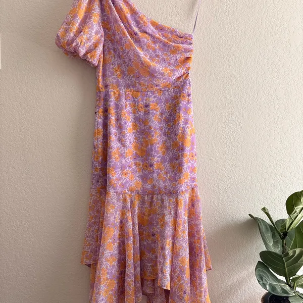 ASTR the Label Santorini Midi Dress One Shoulder, Floral Purple Small - Image 6