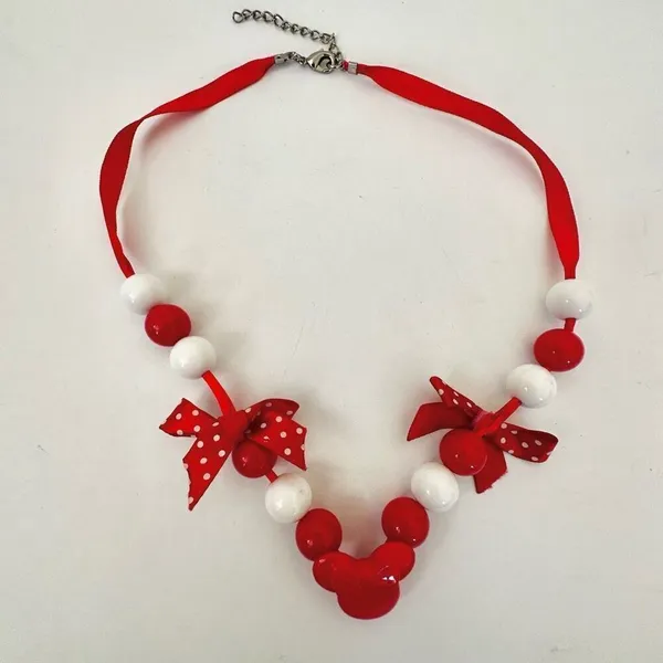 Disney red and white beaded mini mouse bow necklace - Image 3