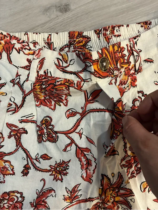 Marc New York White Pants with‎ Orange Floral Accents 55% Linen - Image 3