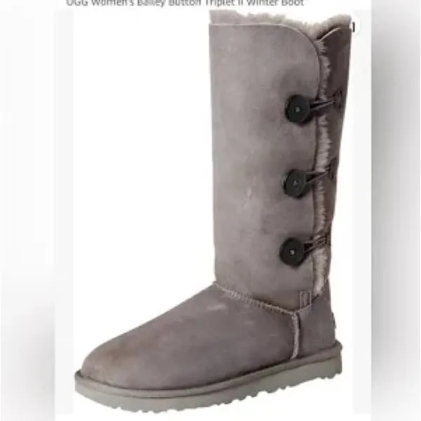 UGG Bailey triple button shearling boots size‎ 7 - Image 2