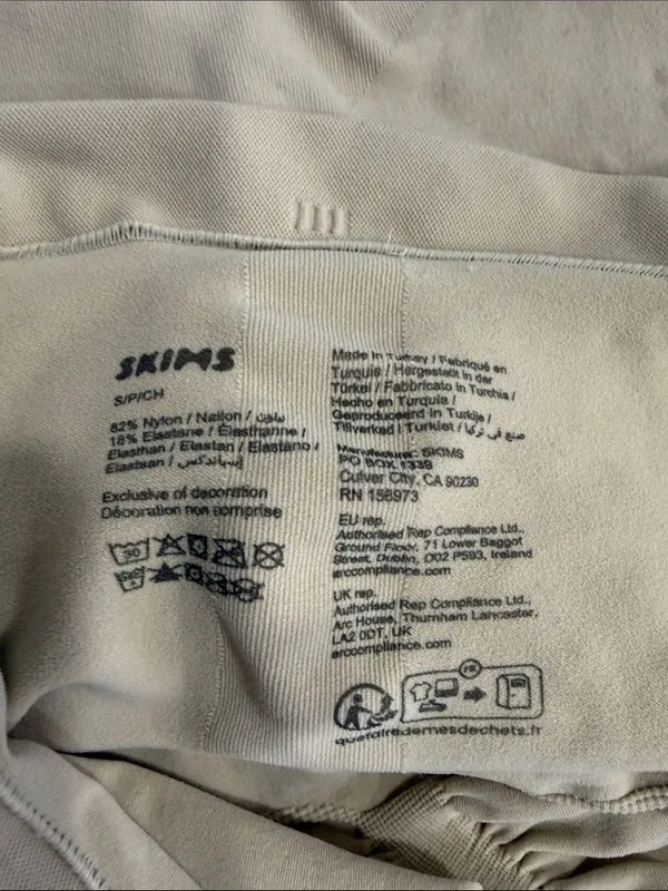 Skims Sz Small Seamless Sculpt Mid Thigh Shorts Clay Bodysuit BBL Butt Lifting - Image 10