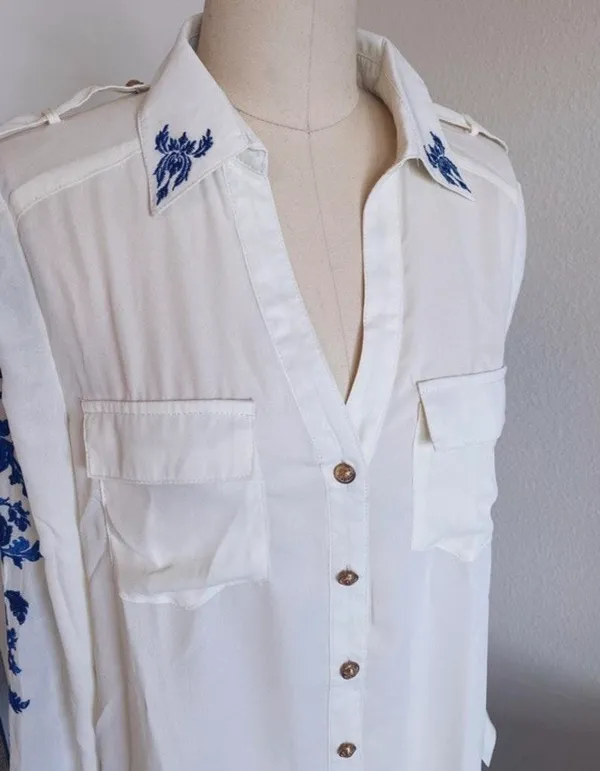 White And Blue Top  - Image 4