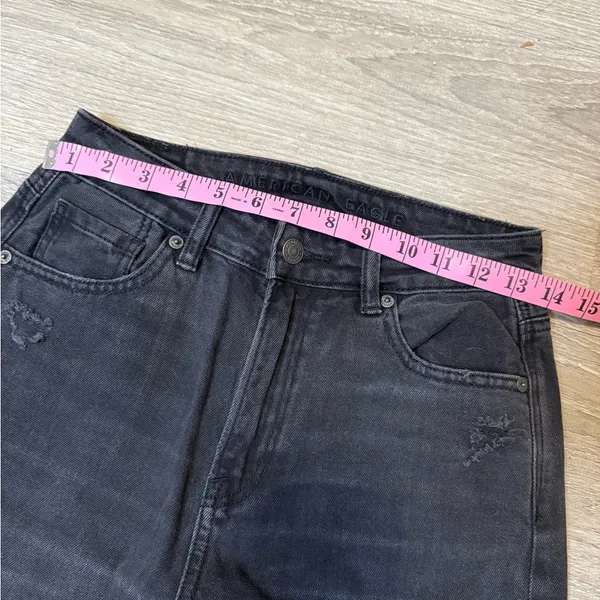 •AMERICAN EAGLE• MOM STRAIGHT JEANS - Image 4
