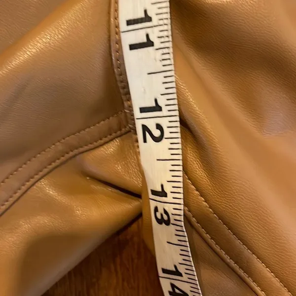 Abercrombie & Fitch 90’s ultra high rise faux leather tan pant 30 - Image 5