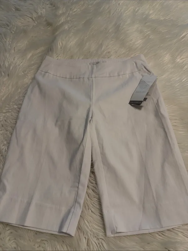 new directions White Bermuda Shorts Mid-Length Cut inseam 11” waist 30” size 6 - Image 7
