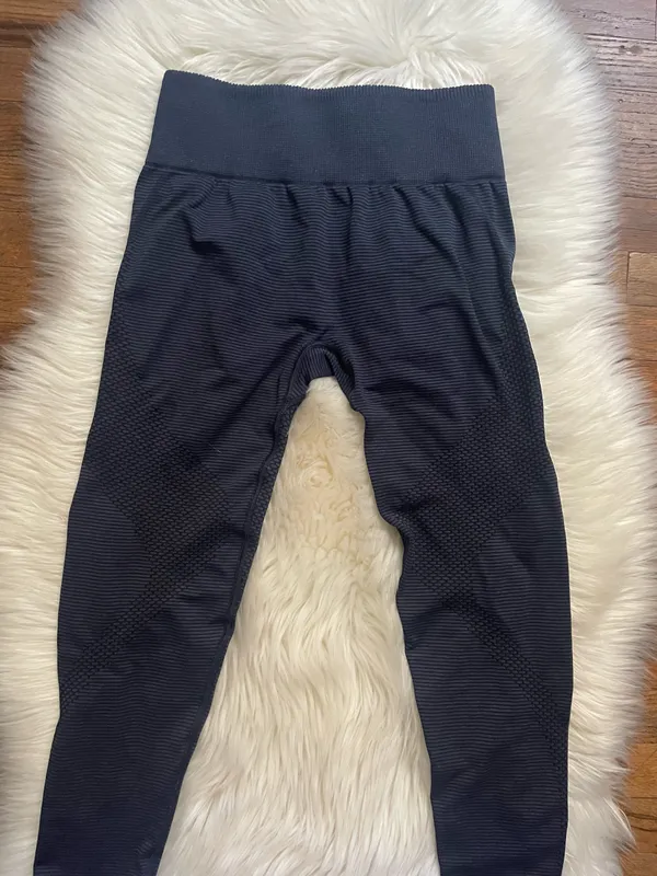 Gymshark Energy Seamless High-Rise Leggings Medium - Image 5