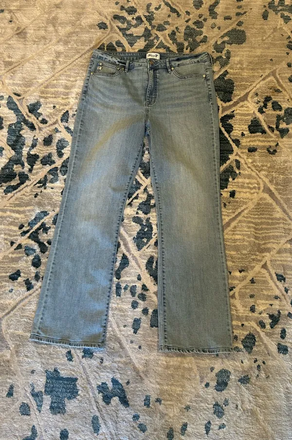 Seven7 Jeans High-Rise 14 - Image 2
