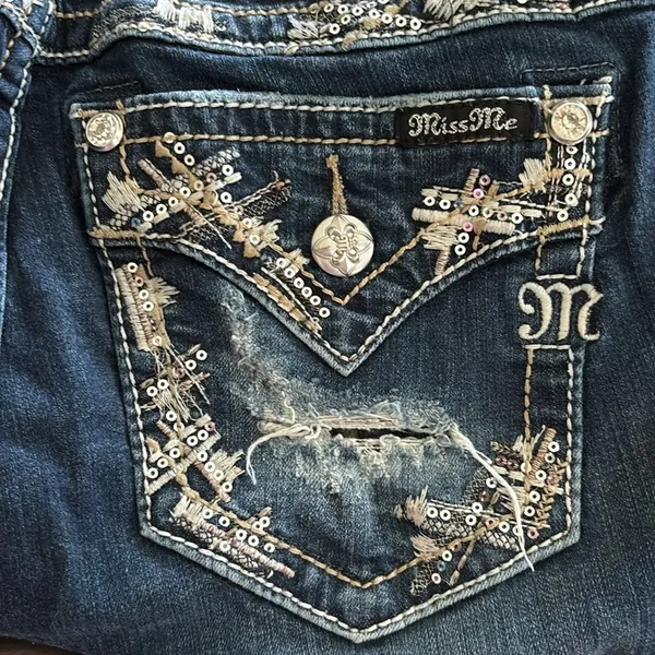 Miss Me Mid~Rise Boot Denim Jeans Sz 29X32.5 Stretch Bling Flap Pockets Distress - Image 7