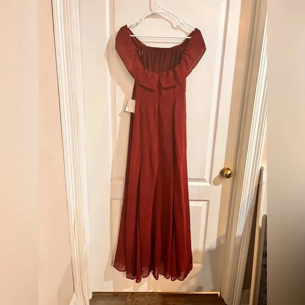 Final Price Nwt Lulus Chiffon Burgindy Formal Dress - Image 2