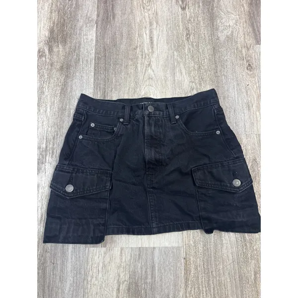 Denim Forum Aritzia The 90s Mid-Rise Cargo Mini Skirt Washed Black Size 26 - Image 2