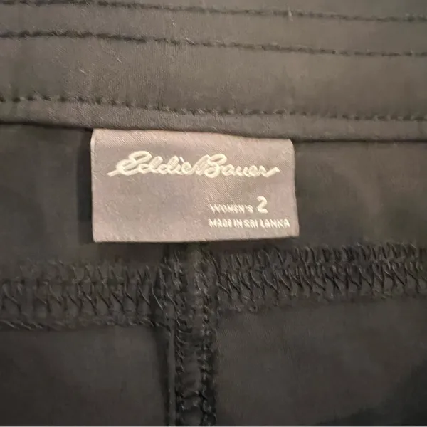 Eddie Bauer Women's 2 Gray Performance Hiking Shorts Stretch Lightweight Outdoor - Image 4
