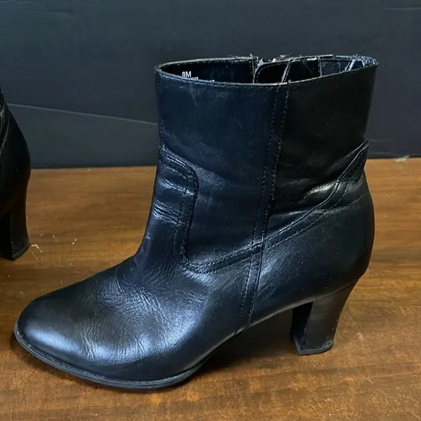a.n.a black leather women’s boot sz9 - Image 3